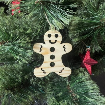 Декор для елки из дерева Пряничный человечек