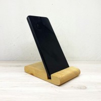 Держатель для телефона из массива сосны
